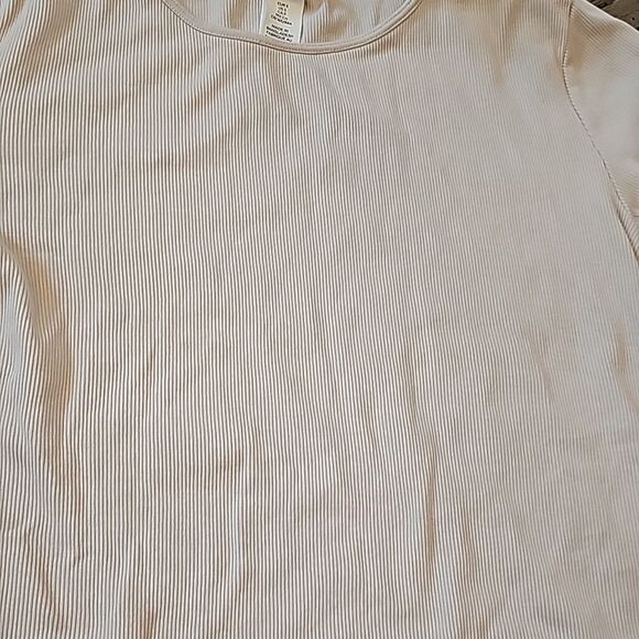 Ribbed short sleeve t shirt H&M size S - Picture 2 of 8